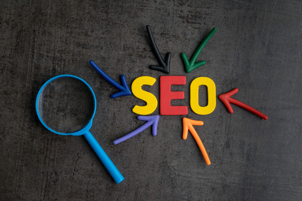 Estratégias de SEO para médias e grandes empresas em mercados competitivos